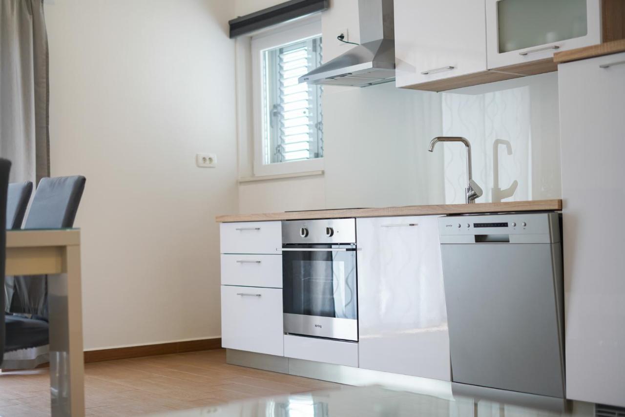 Tj Apartment 2 ซาดาร์ ภายนอก รูปภาพ